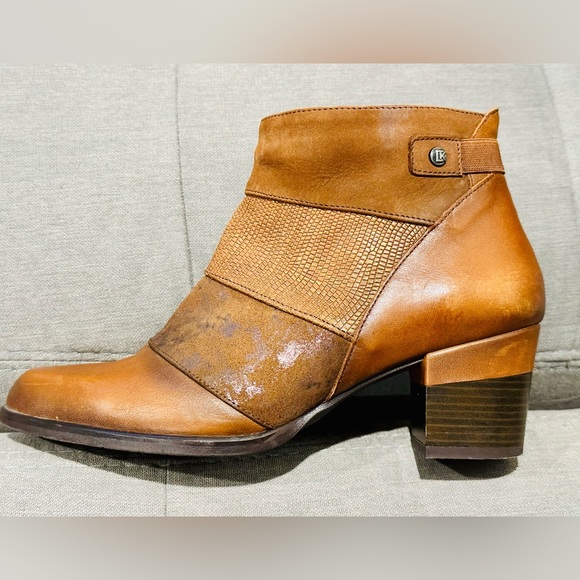 Dorking by Fluchos NWOT Women’s Dalma Brown Leather Ankle Boot - Size 37 - Picture 2 of 11